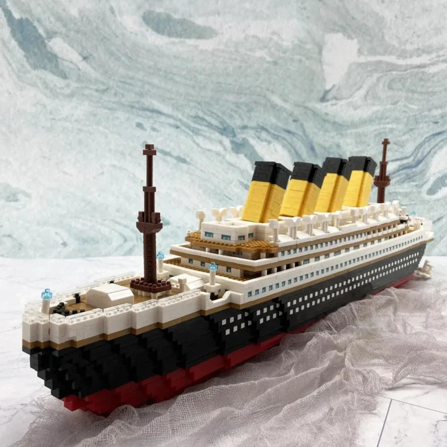 TITANIC | 3800 Parça